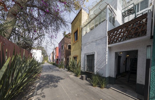 La Concepcion Apartment | Jade Loft 5 min from downtown Coyoacan!