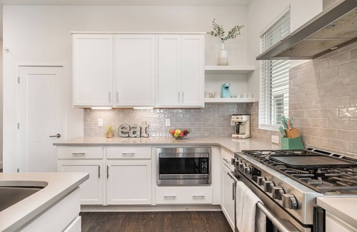 Talbot's Corner Cottage | Jade - Private Patio and Balcony - Near Germantown