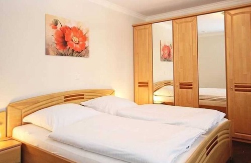 Hohen Niendorf Apartment | Jagdschloß zu Hohen Niendorf Fewo 2