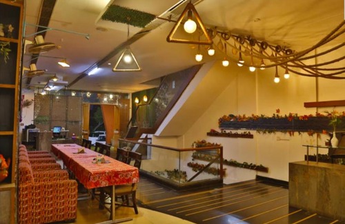 Panchkula Urban Estate Hotel | Jalsa by La Fusion