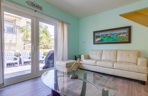 Mission Beach House | Jamaica Villa