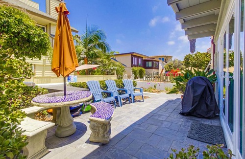 Mission Beach House | Jamaica Villa