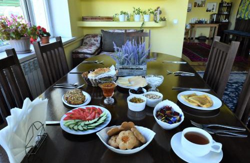 Karakol House | Jamilya's B&B Guest House