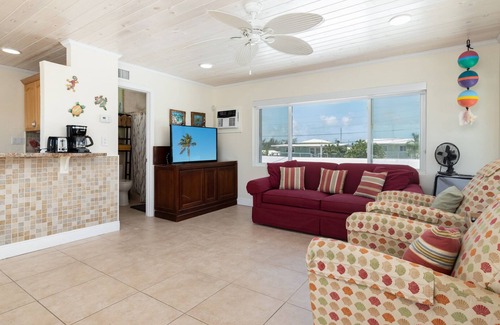Key Largo Apartment | Jan 30-March 6 Open, Largo Lookout, Lovely Waterview Unit, MM 99.5, Pets Welcome, 28 Nt Min