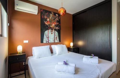 Willemstad Apartment | Jan Sofat LUX A8