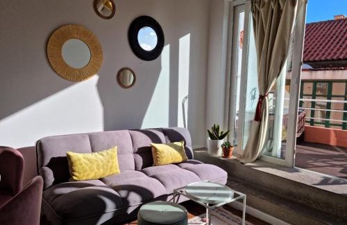 Lisbon Old Town Apartment | Janelas Verdes - Peaceful Views
