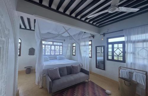 Shela Apartment | Jannah Penthouse with AC and Rooftop