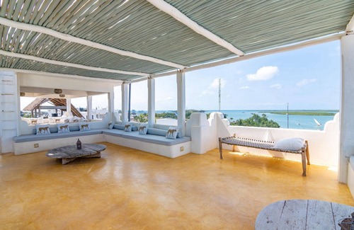 Lamu Apartment | Jannah Suites Faza 2-bedroom apartment with WiFi, AC in picturesque Shela