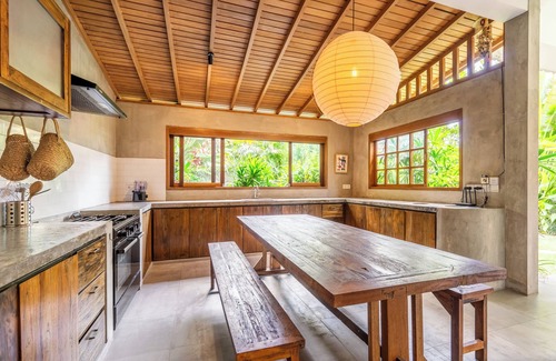 Cemagi Villa | Japanese 2Bdrm Beachside Villa 100m to Seseh Beach