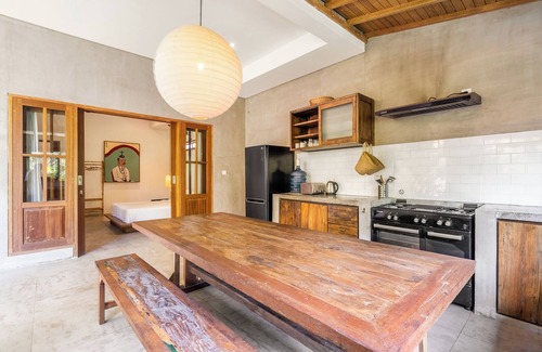 Cemagi Villa | Japanese 2Bdrm Beachside Villa 100m to Seseh Beach