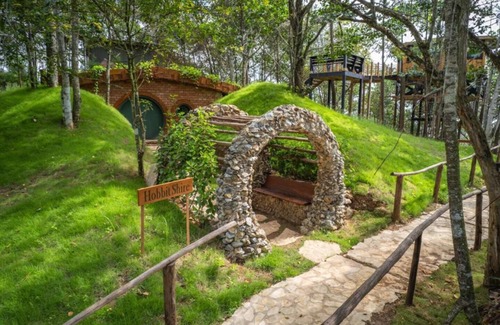 La Vega Province Cottage | Jarabacoa, Eccentric Hobbitn