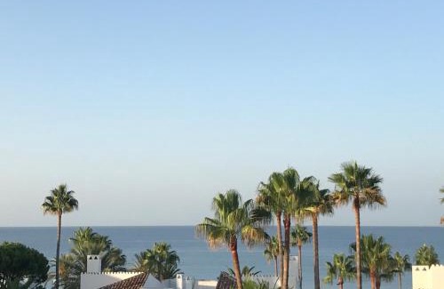 Nikki Beach Apartment | Jardines de las Golondrinas Marbella with Sea Views