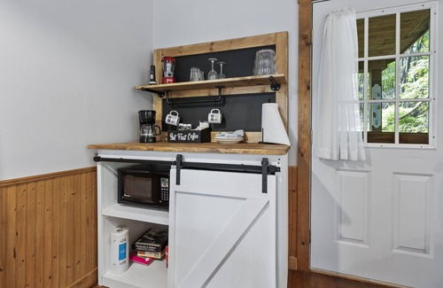 Logan Cottage | Jasmine Cottage at The Inn & Spa at Cedar Falls