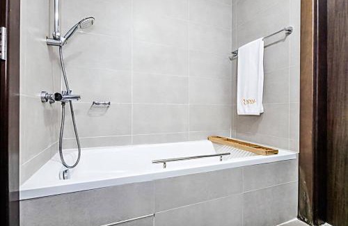 Abu Dhabi Apartment | Jasmine Grove 3BR Serene View Escape