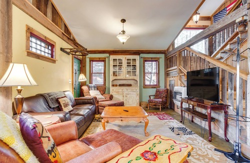 Jasper Cottage | Jasper '7 Timbers' Cabin on 10 Acres w/a Creek!