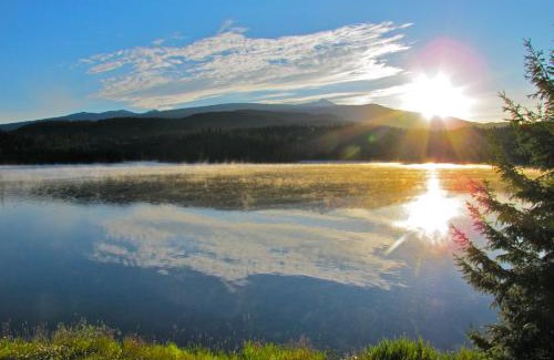 Clearwater Hotel | Jasper Way Inn Resort & Campground