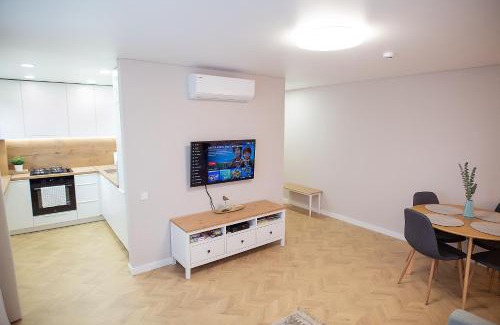 Siauliai City Center Apartment | Jaukus butas Šiaulių centre #2
