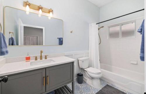 Jacksonville Beach House | Jax Beach Getaway 5 Minute Walk to the Waves