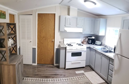Esko Cottage | Jay Cooke Cottage: Autumn Colors, pets welcome, large yard & firepit