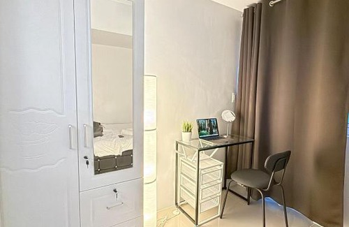 Bel-Air Apartment | Jazz mall Tower 4 Rm 323 Spacious 1 bedroom with Balcony netflix 100mbps