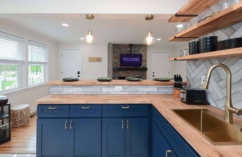 Parkville Apartment | Jazzkey Suite & Kindred Retreat