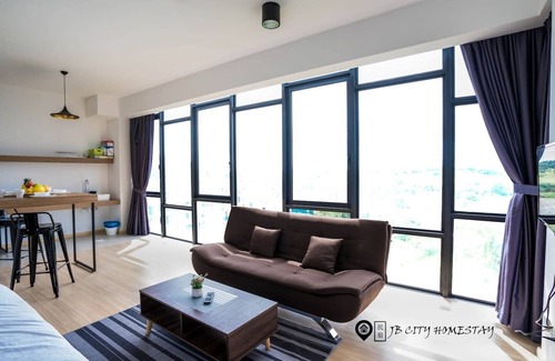 Tebrau Apartment | JB Mount Austin Cube 8 teens Brand New Studio