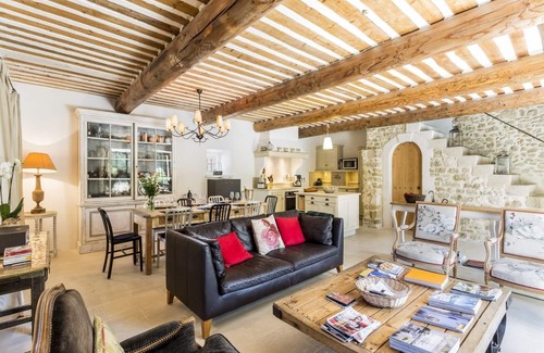 Maubec Villa | JDV Holidays - 5 bedroom/5 bath stone villa with heated, private pool and A/C