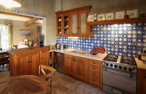 Nice Villa | JDV Holidays Maison Fleurie - characterful with private pool, overlooking Nice