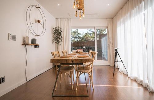 Hallim House | Jeju Stay Orot
