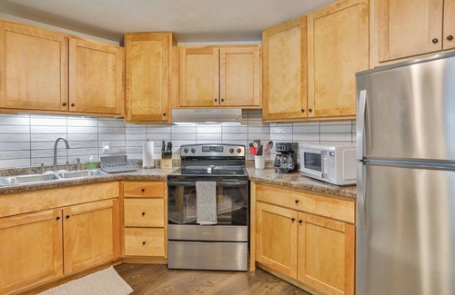 Weston Apartment | Jelinek Hideaway Unit 5