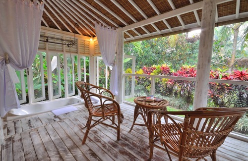 Melayang Villa | Jendela di Bali Villa