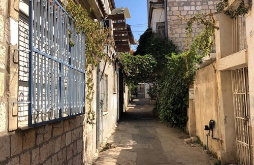 Jerusalem Apartment | Jerusalemic Stone - Mahane YehudA Market