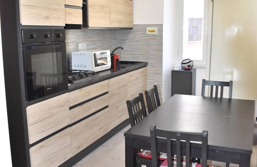 Prenestino-Centocelle Apartment | Jessica's house in Centocelle (150mt Metro C)-a few stops from the center of Rome