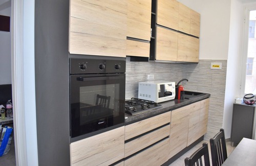 Prenestino-Centocelle Apartment | Jessica's house in Centocelle (150mt Metro C)-a few stops from the center of Rome