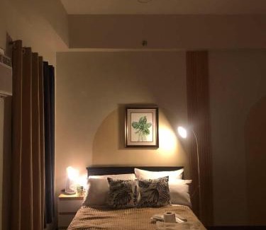 Trece Martires Apartment | Jhace Staycation
