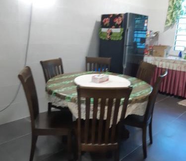 Bota House | JHC Homestay Puncak