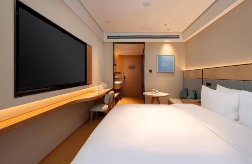 Pudong Hotel | Ji Hotel Shanghai Caolu China Merchants Garden City