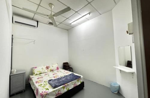 Taman Setia Indah House | Jiaxin Dormitory-Setia Indah 家馨青年旅宿