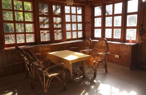 Banjar House | Jibhi Brook Retreat(The Lost Escape)
