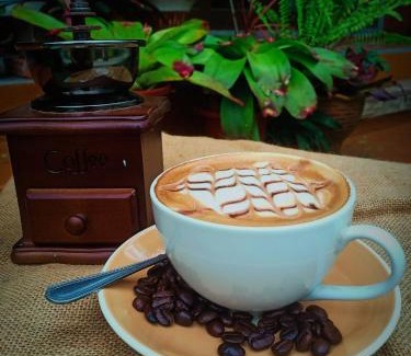 Lipa Noi Resort | Jigsaw Cafe & Resort