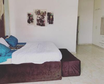 Ofin House | Jilles apartments -4bedroomduplex24hrlight&security