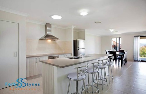 Jindabyne House | Jindabyne Executive.