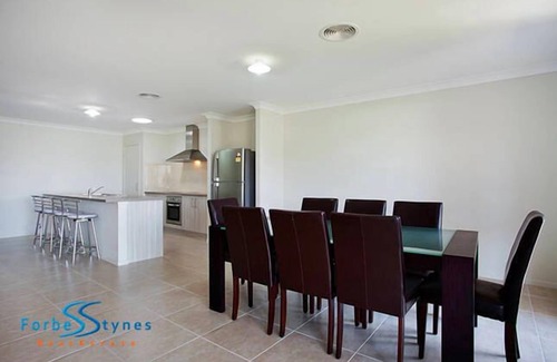Jindabyne House | Jindabyne Executive.