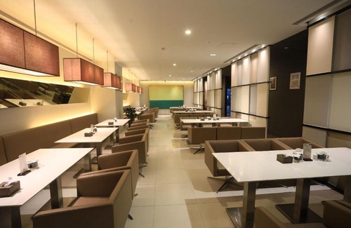 Yuzhong Hotel | Jinjiang Inn Select Chongqing Caiyuanba Railway Station