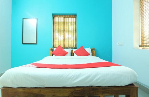 Thirunallar House | JMS Guest House