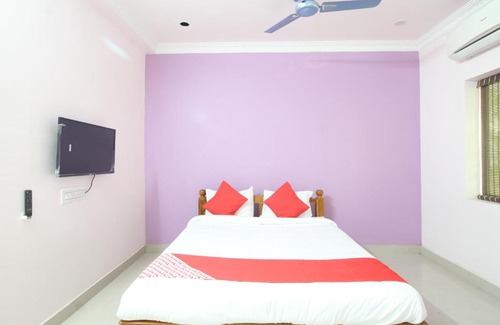 Thirunallar House | JMS Guest House