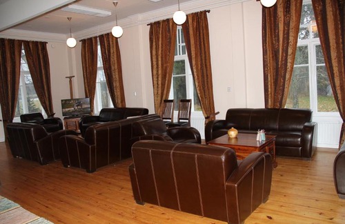 Kiuruvesi Bed & Breakfast | Joenvarren Seurahuone