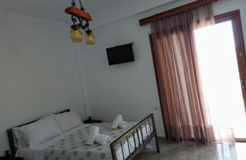 Ksamil House | John's Guesthouse