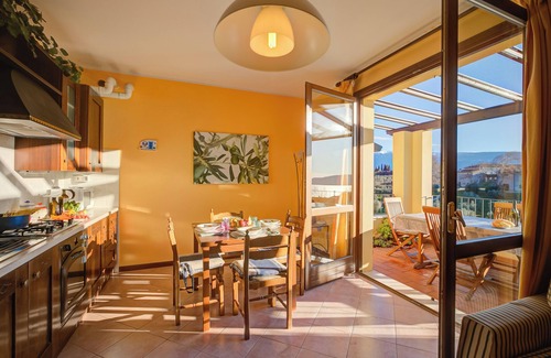 Pulciano Apartment | John's House-Lakeview & shared pool, Toscolano Maderno, Italy