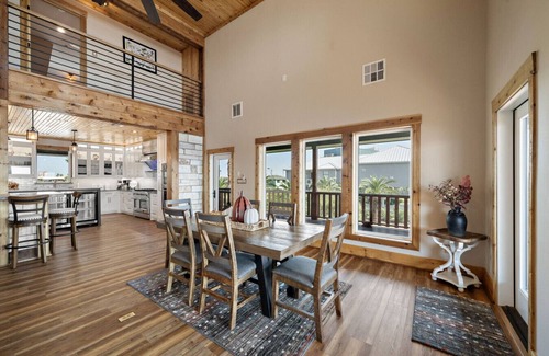 Galveston House | Johnny Walker`s Lodge
